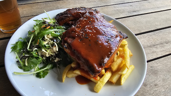 Comentarii opinii despre The Zookeeper's Son