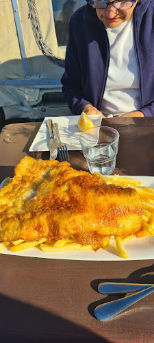 Manou's Waterfront Cafe & Restaurant - New Plymouth