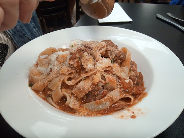 Reviews of La Bella Italia in Lower Hutt - Hospitality and gastronomy