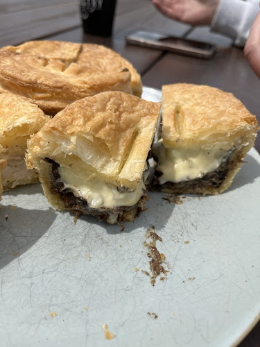 Fat Bastard Pies - Hospitality and gastronomy