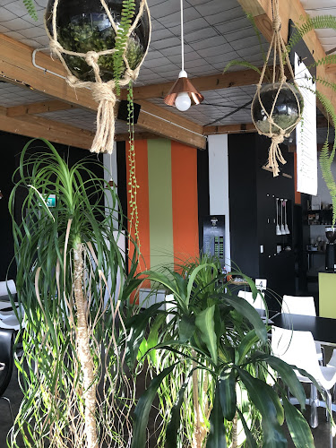 Inkpot Cafe @ Mitre 10 Stratford - Hospitality and gastronomy