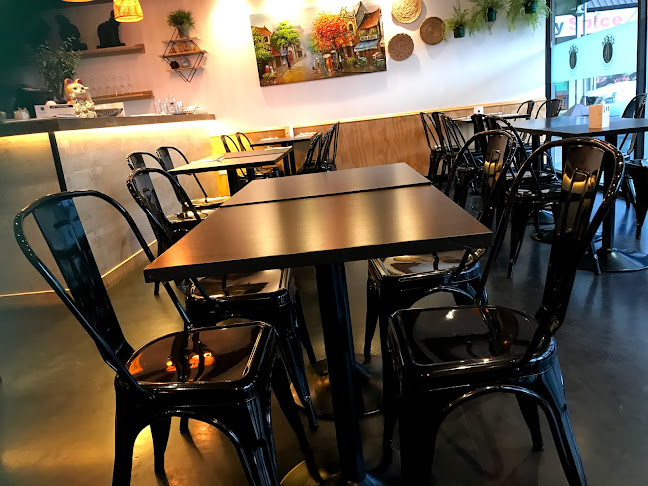 Cô Ba Restaurant Phone number