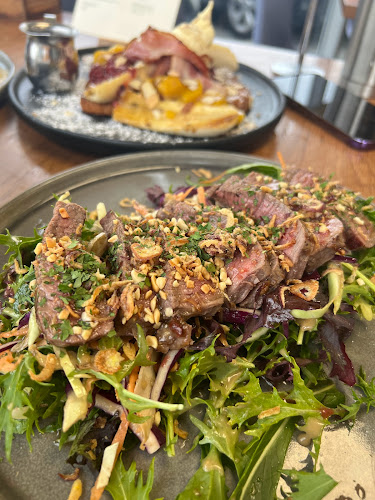 Comentarii opinii despre Milieu Cafe