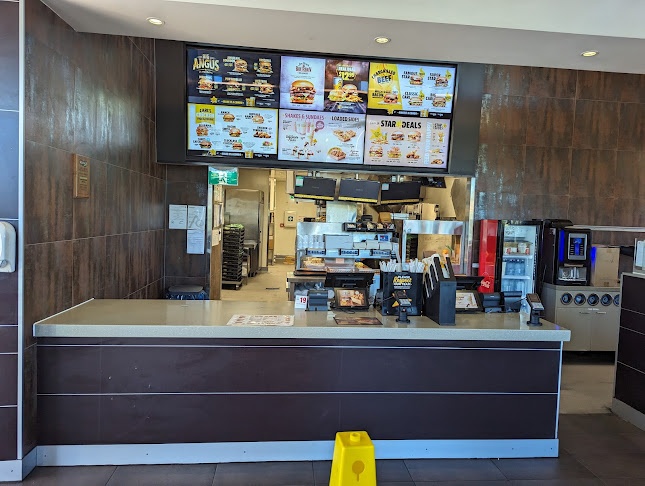 https://www.carlsjr.co.nz/?utm_source=organic&utm_medium=google-my-business&utm_campaign=5202