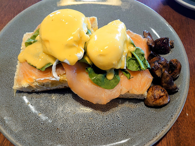 Cloud 777 Cafe - Hospitality and gastronomy