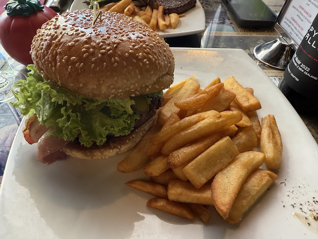 Comentarii opinii despre Tony's Original Steak & Seafood Restaurant