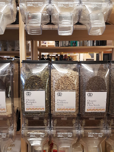 Comentarii opinii despre The Island Grocer