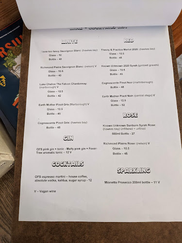 Opinii despre Okere Falls Store + Craft Beer Garden în Okere Falls - Hospitality and gastronomy