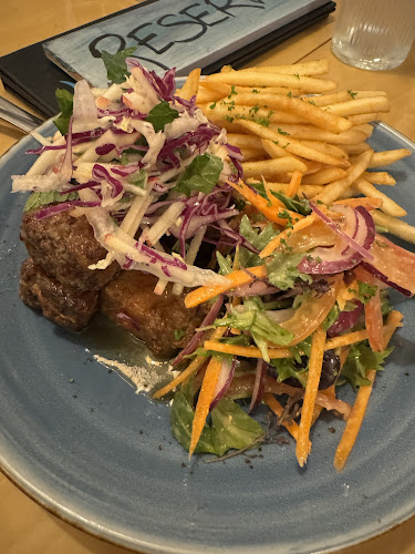 Opinii despre Manly Bar & Grill în Whangaparāoa - Hospitality and gastronomy