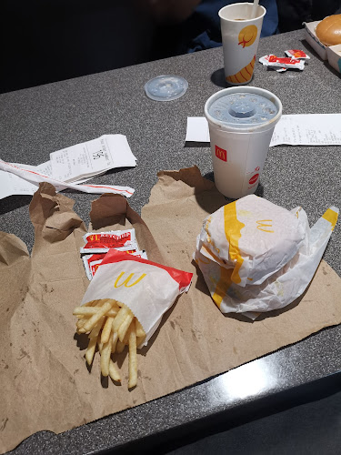McDonald's Pakuranga - Hospitality and gastronomy