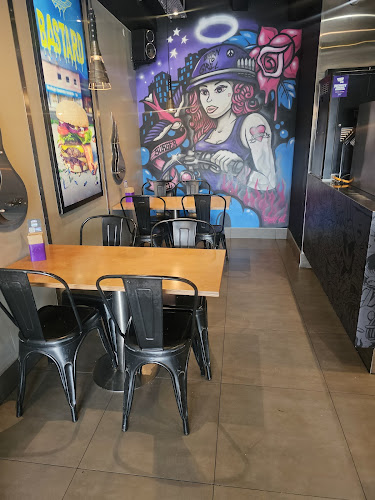 BurgerFuel Pukekohe - Hospitality and gastronomy