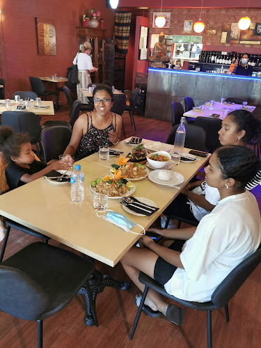 Thai Thani 2 Open Times