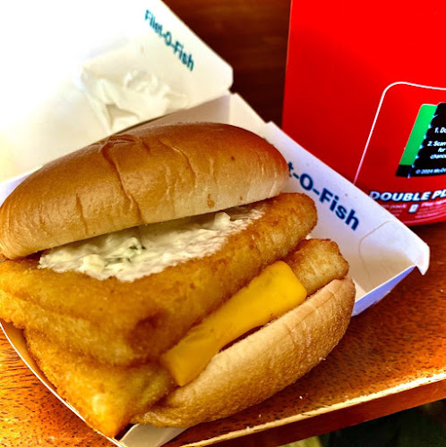 Comentarii opinii despre McDonald's Akoranga Drive