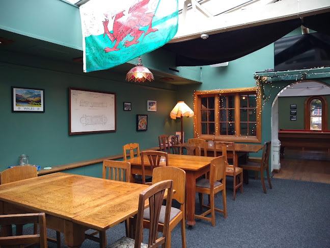 The Welsh Dragon Bar - Hospitality and gastronomy