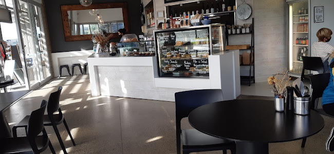 Reviews of Omaha Beach Café in Omaha - Hospitality and gastronomy