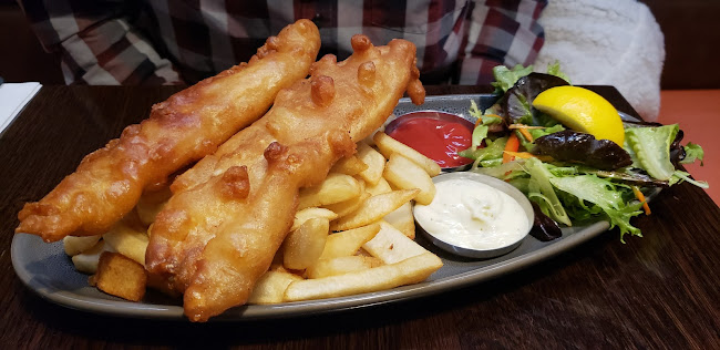 Comments and reviews of Strathmore Local