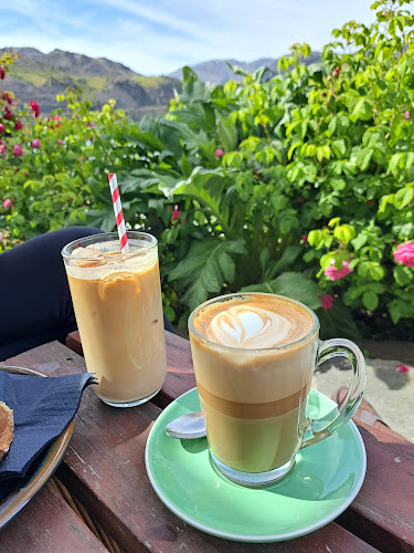 Pinot Junction -Lakeside Cafe - Cromwell