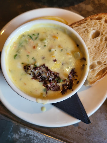 Comments and reviews of Eichardt's Bar