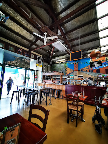 Comments and reviews of La Bella Italia