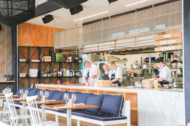 Regatta Bar And Eatery