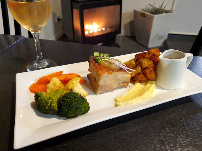 Comments and reviews of Cafe 34 Restaurant and Bar