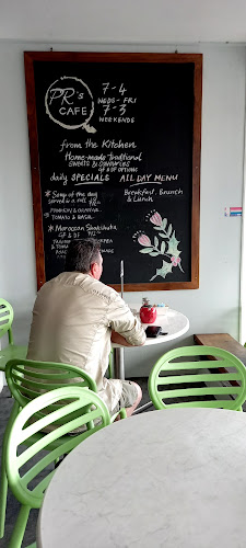 Comments and reviews of PR's Cafe & Restaurant