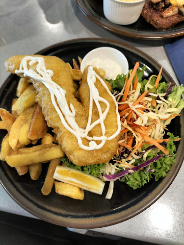 Opinii despre Te Anau Club în Te Anau - Hospitality and gastronomy