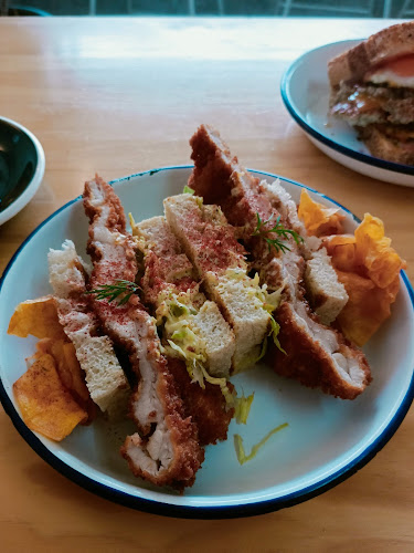 Reviews of Young George in Mt. Albert - Hospitality and gastronomy