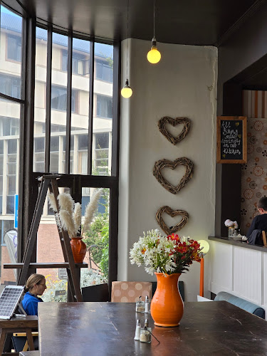 Comments and reviews of The Kitchen Table Cafe & Bake