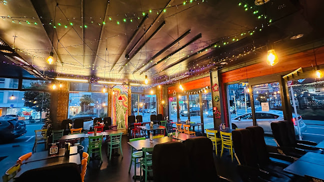 Comentarii opinii despre Mama Brown