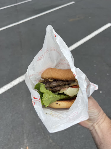 Reviews of The White Lady in Auckland - Hospitality and gastronomy