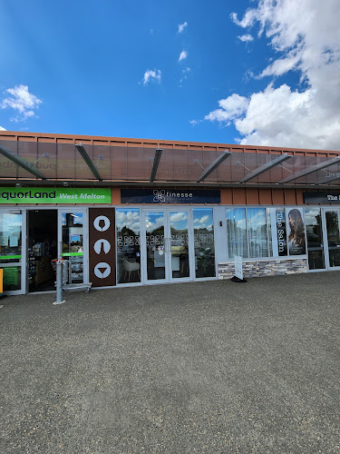 Liquorland West Melton - Hospitality and gastronomy