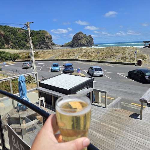 Opinii despre Murray Piha în Piha - Hospitality and gastronomy