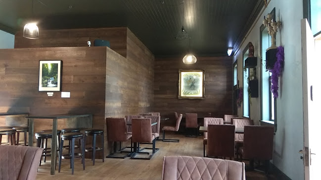 The Office Restaurant and Bar - Cromwell