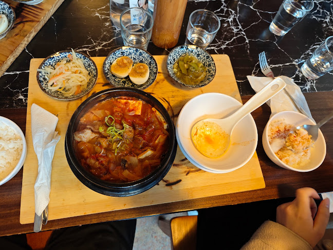 MARU KOREAN & JAPANESE RESTAURANT - Hospitality and gastronomy