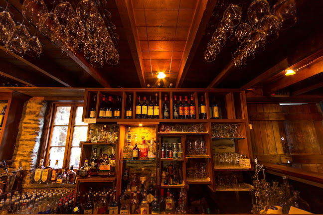 Comentarii opinii despre The Blue Door Bar