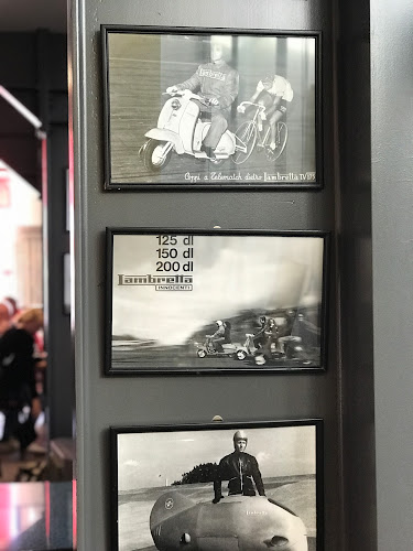Lambretta's Cafe Bar - Hospitality and gastronomy