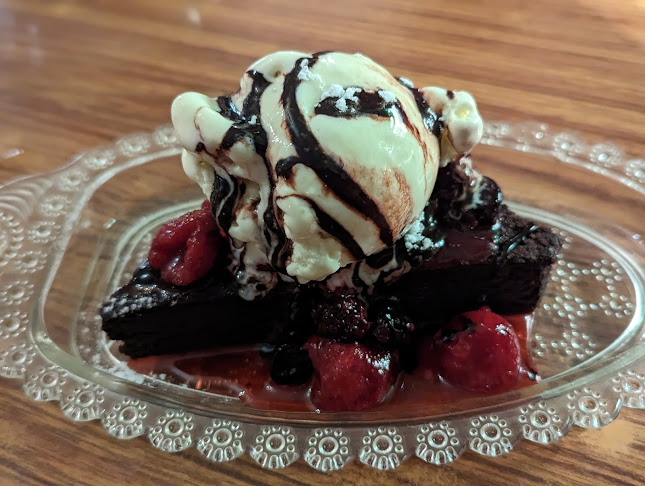 Careys Bay Historic Hotel