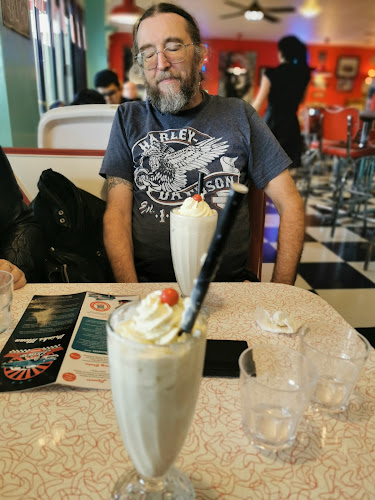 Deluxe Diner - New Plymouth