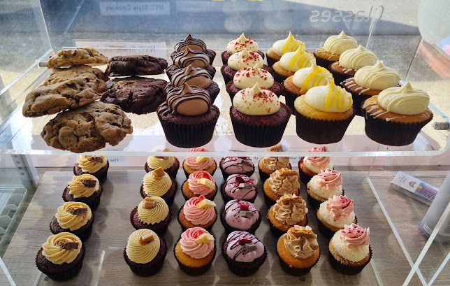 Comentarii opinii despre Cupcake Sweeties - Cupcakes, Macarons, Cookies, Brownie & Cake Decorating Supplies