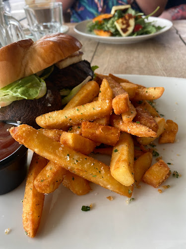 Humbug Cafe - Hospitality and gastronomy