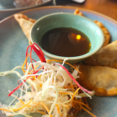 NomNom Kitchen - Lincoln - Hospitality and gastronomy