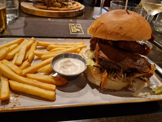 The Jolly Pub & Kitchen Kapiti - Paraparaumu Beach