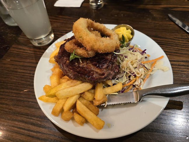 Quartz Restaurant - Hospitality and gastronomy