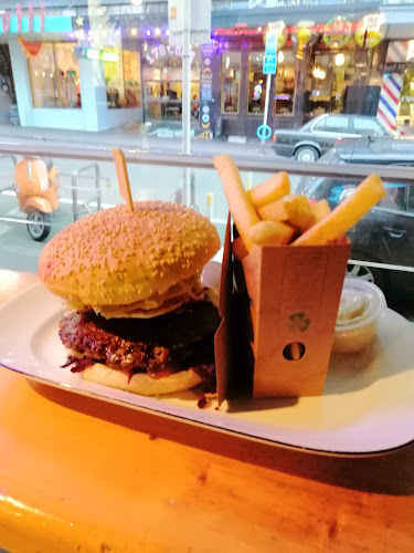 Comentarii opinii despre BurgerFuel Cuba Street