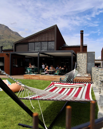 11th Avenue by Frank's - Queenstown