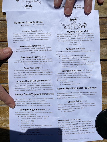 Comments and reviews of Strange Bandit by Luciano