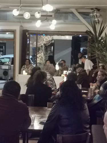 Cutters Bar Open Times