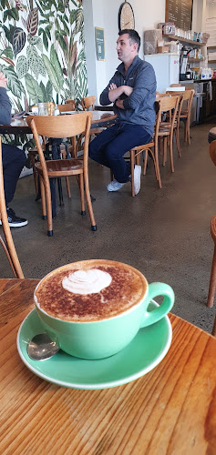 Comentarii opinii despre Kreem Cafe