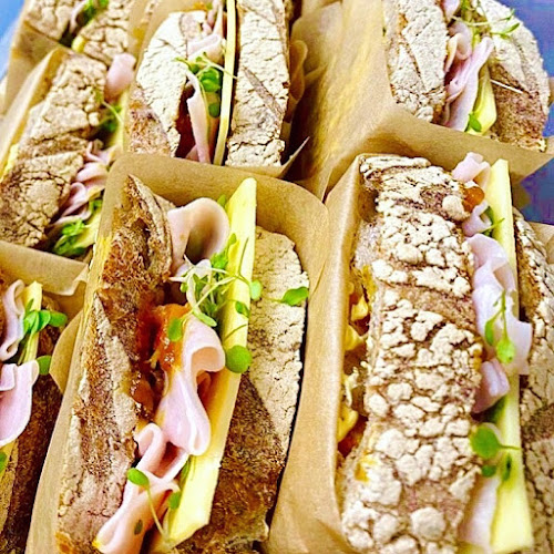 Comments and reviews of Little Green